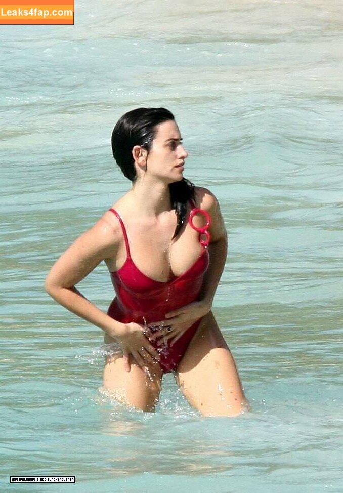 Penélope Cruz / PenelopeCruzOfi / penelopecruzoficial leaked photo photo #0066