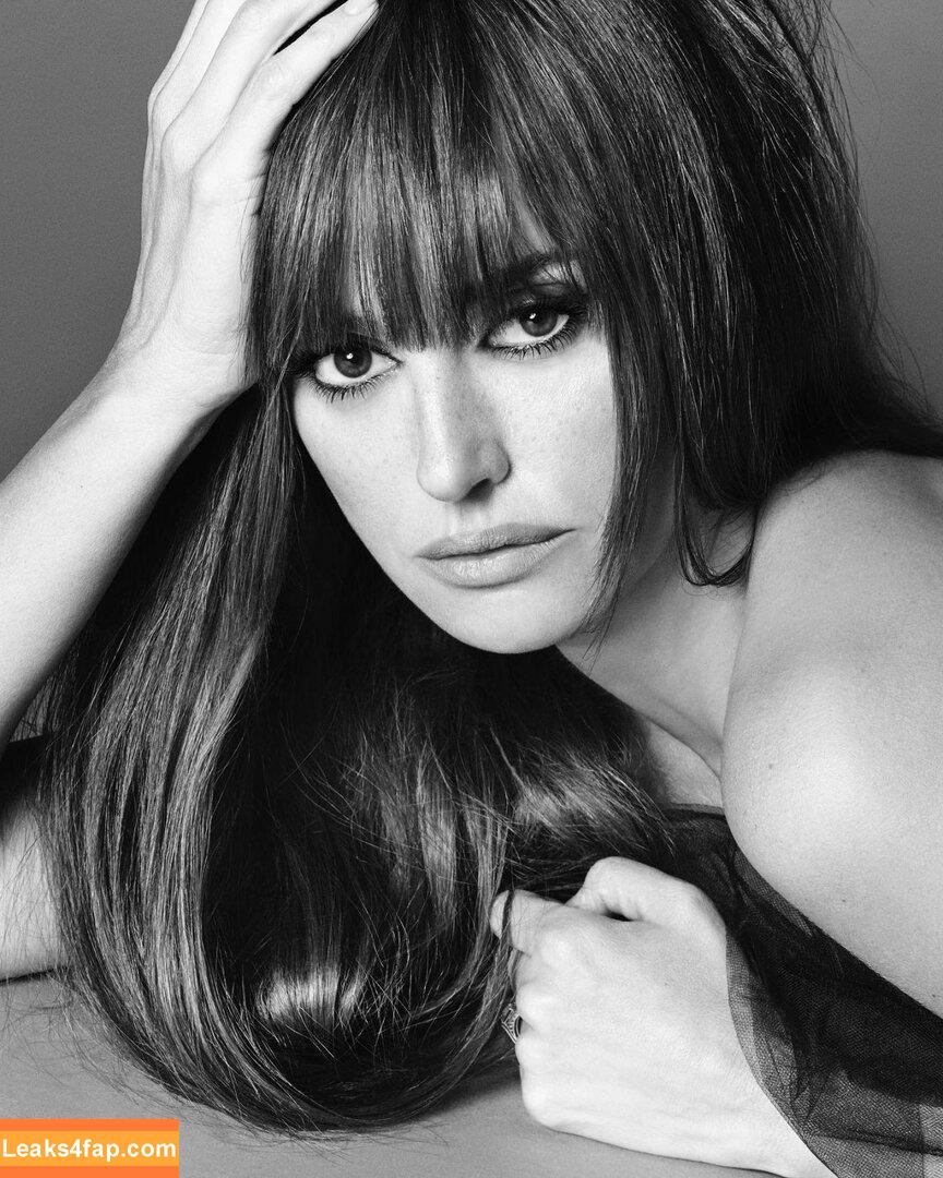 Penélope Cruz / PenelopeCruzOfi / penelopecruzoficial leaked photo photo #0184