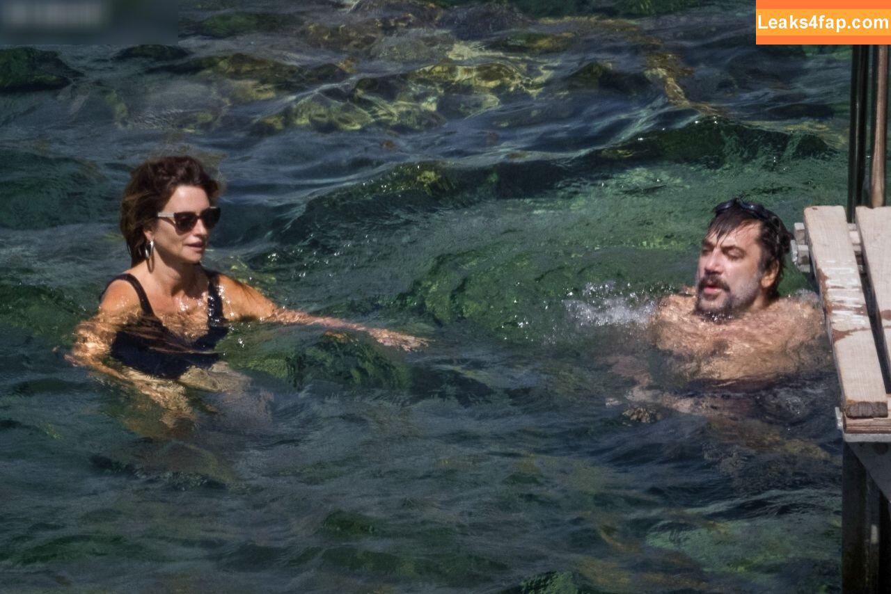 Penélope Cruz / PenelopeCruzOfi / penelopecruzoficial leaked photo photo #0222