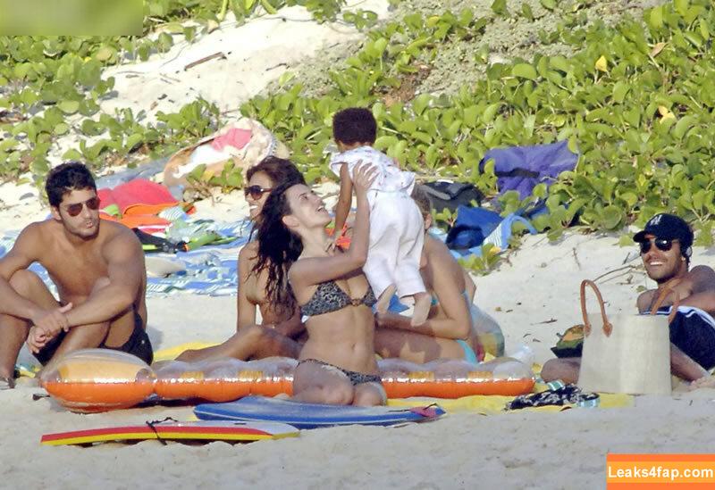 Penélope Cruz / PenelopeCruzOfi / penelopecruzoficial leaked photo photo #0245