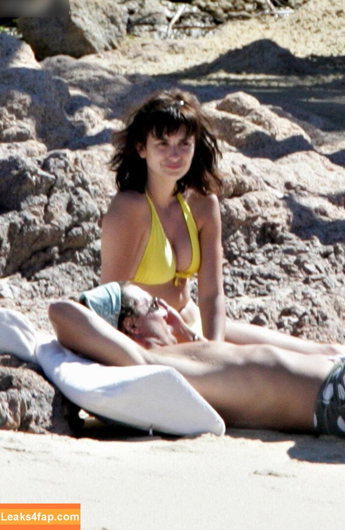 Penélope Cruz / PenelopeCruzOfi / penelopecruzoficial leaked photo photo #0268