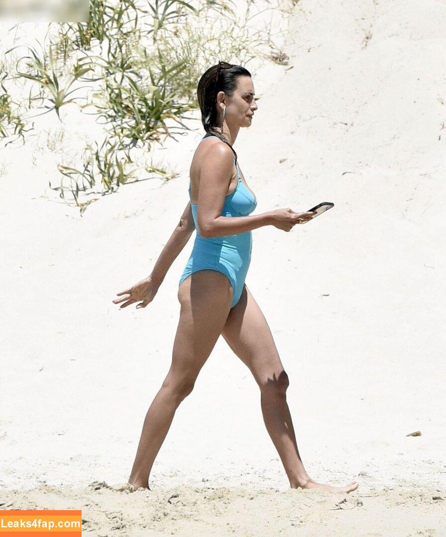 Penélope Cruz / PenelopeCruzOfi / penelopecruzoficial leaked photo photo #0285