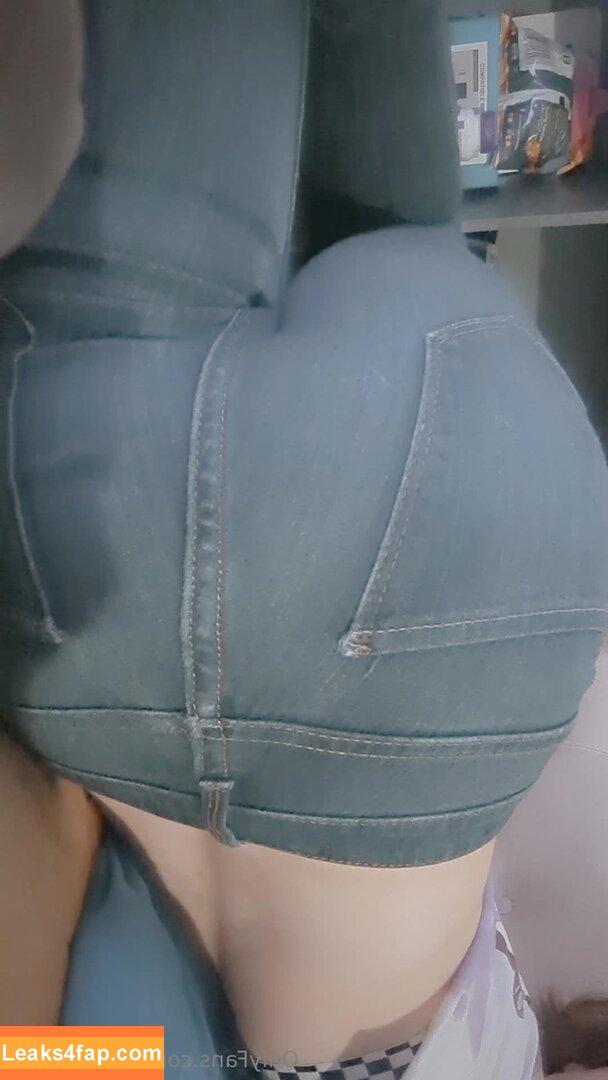 perilous_hill /  leaked photo photo #0013