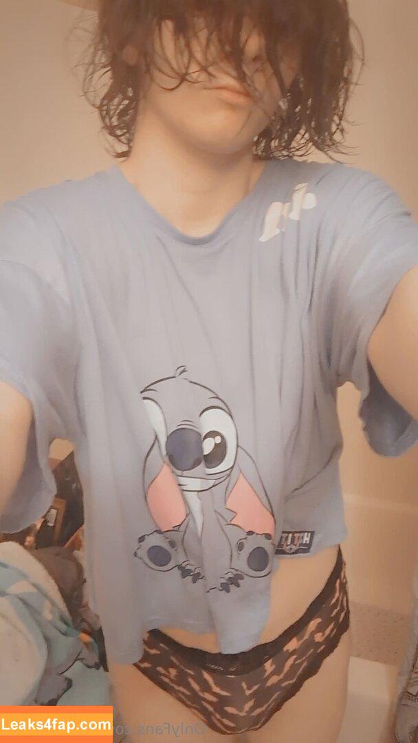 perilous_hill /  leaked photo photo #0015