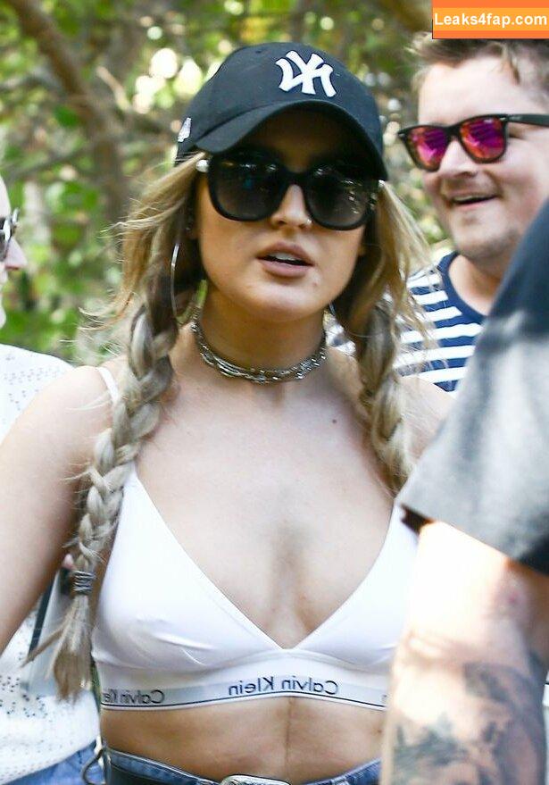 Perrie Edwards / perrieedwards слитое фото фото #0027