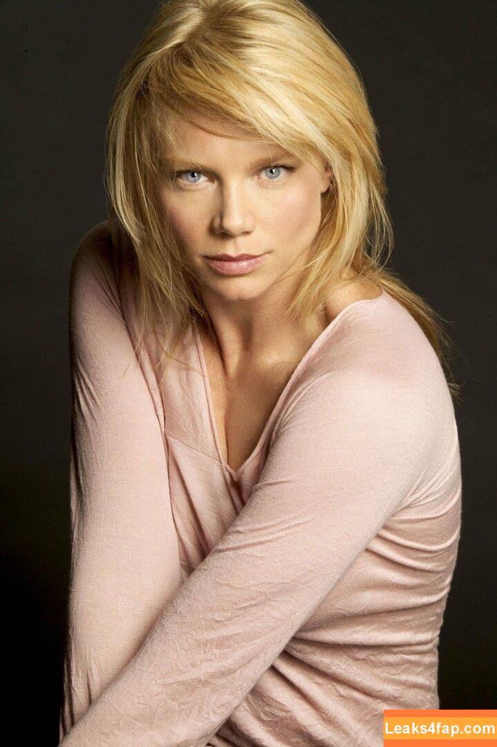 Peta Wilson / iampetawilson leaked photo photo #0005