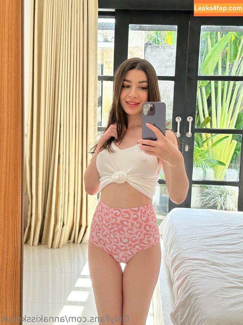 Petite Doll / annakissksyuk / petite.doll leaked photo photo #0210