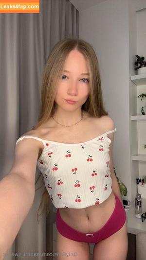 petite_naomii photo #0003