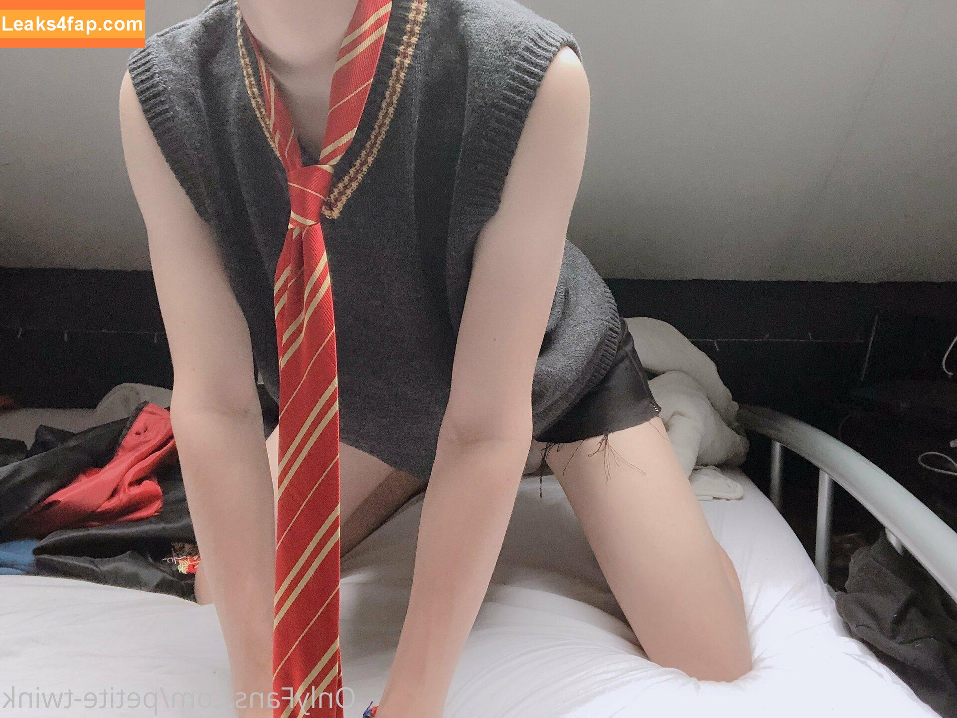 petite-twink / curioussmalltwink leaked photo photo #0297