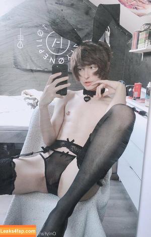 petite-twink photo #0113