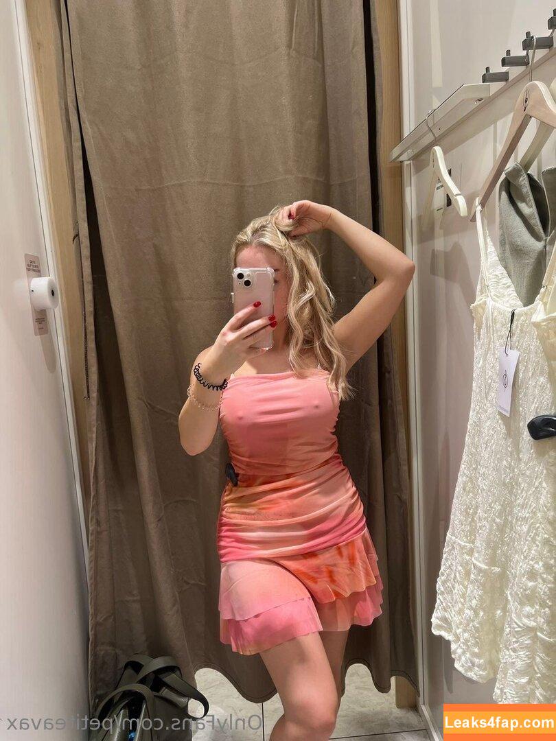 petiteavax /  leaked photo photo #0009