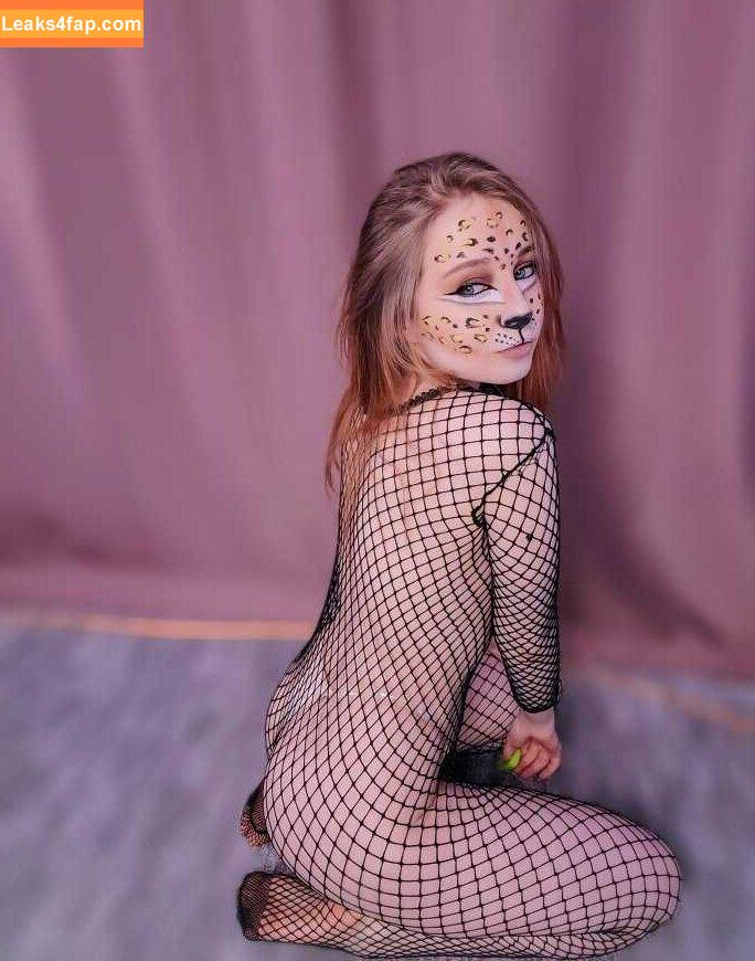 PetiteFeline / PetiteFeline_ / petitefelinespicy leaked photo photo #0056