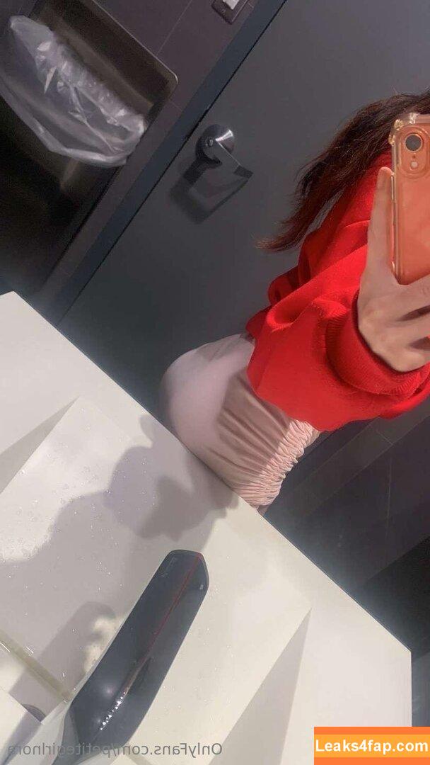 petitegirlnora /  leaked photo photo #0004