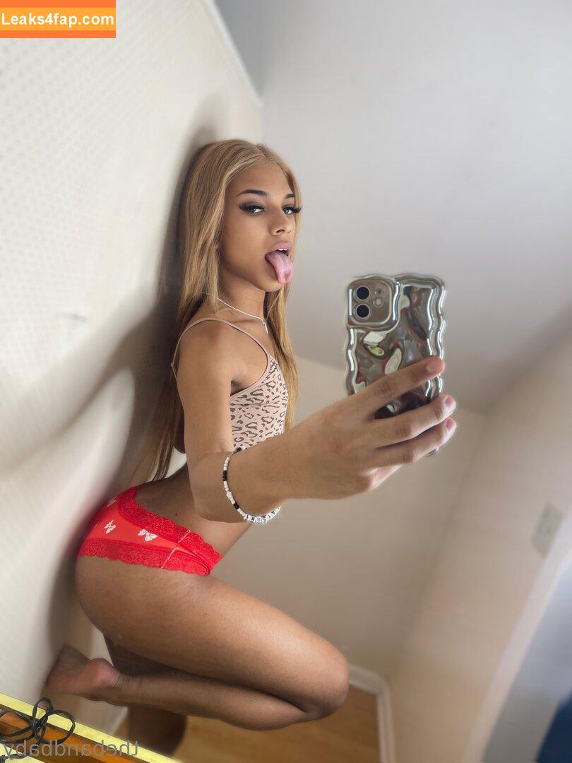 petitepeachbby /  leaked photo photo #0001