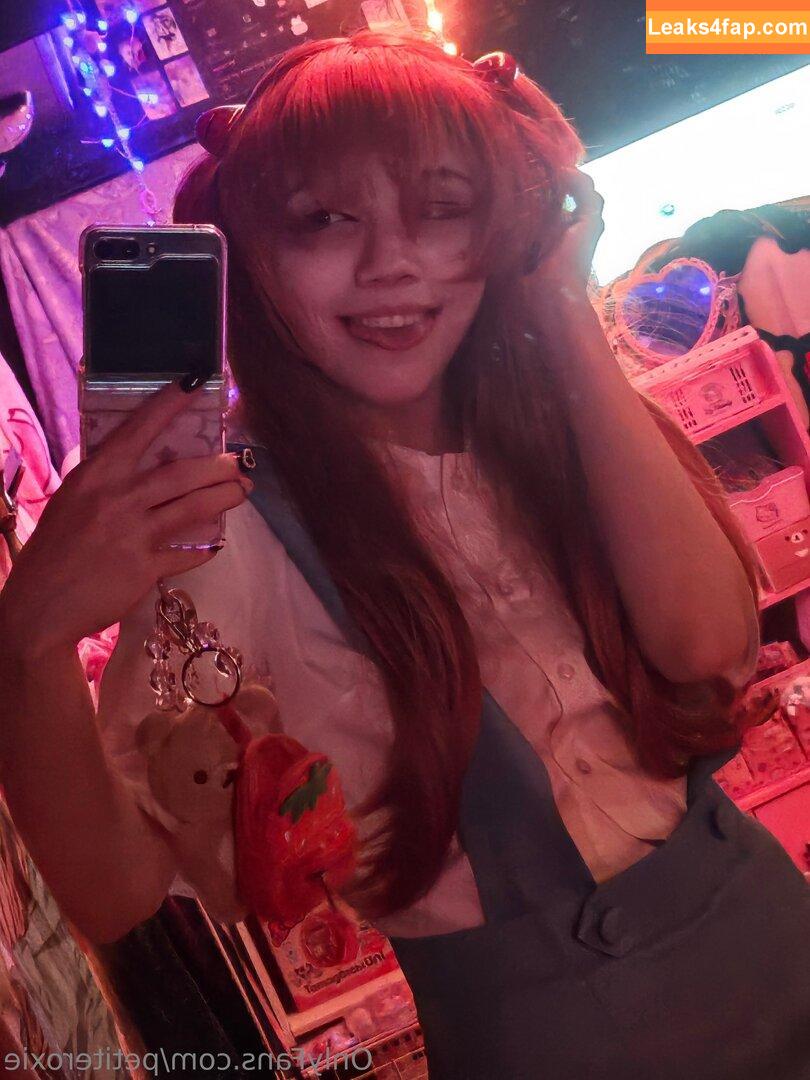 petiteroxie / Roxie / malice / malicegf / mooxfang leaked photo photo #0043