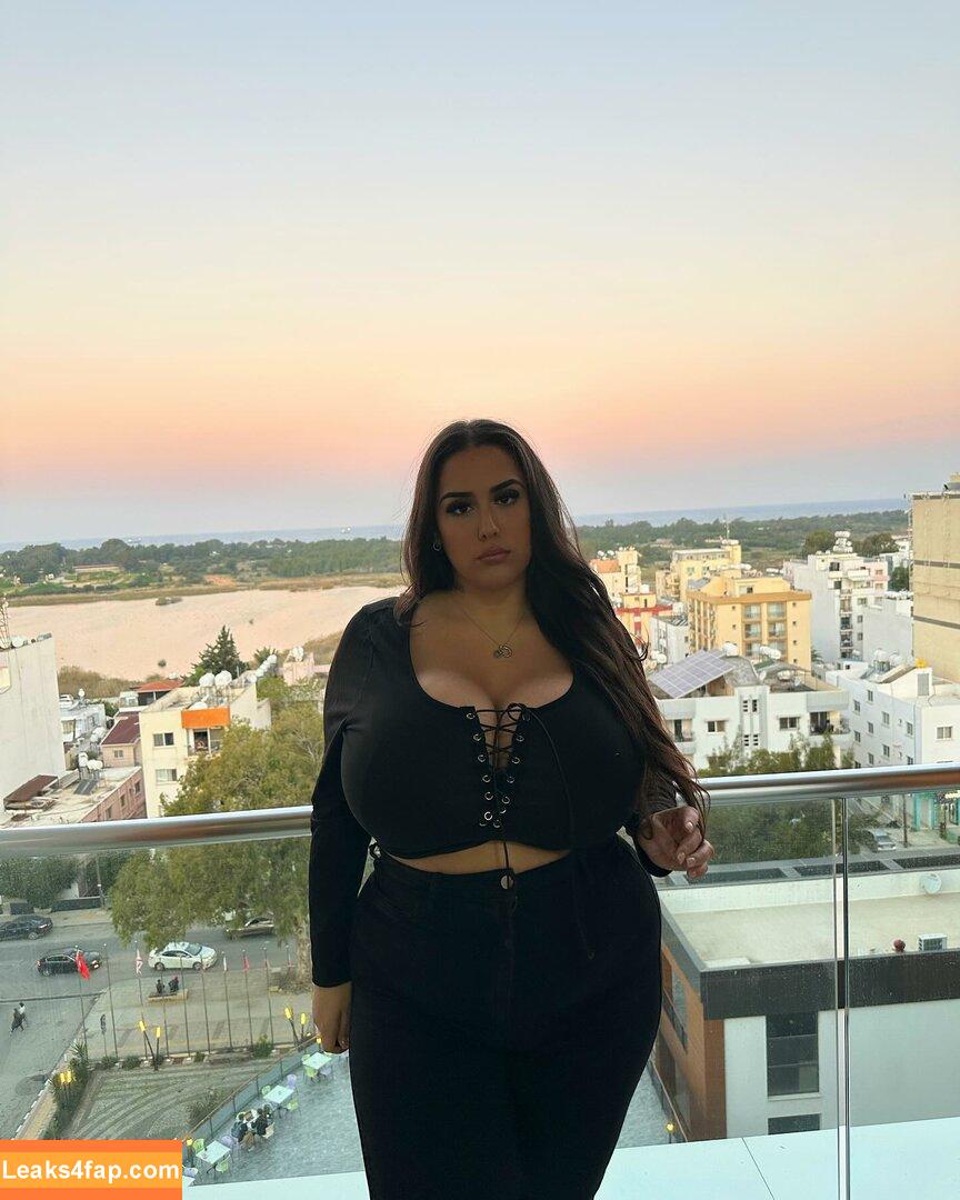 Pettiana | Cypriotmami / Busty Turkish / cypriotmami leaked photo photo #0090