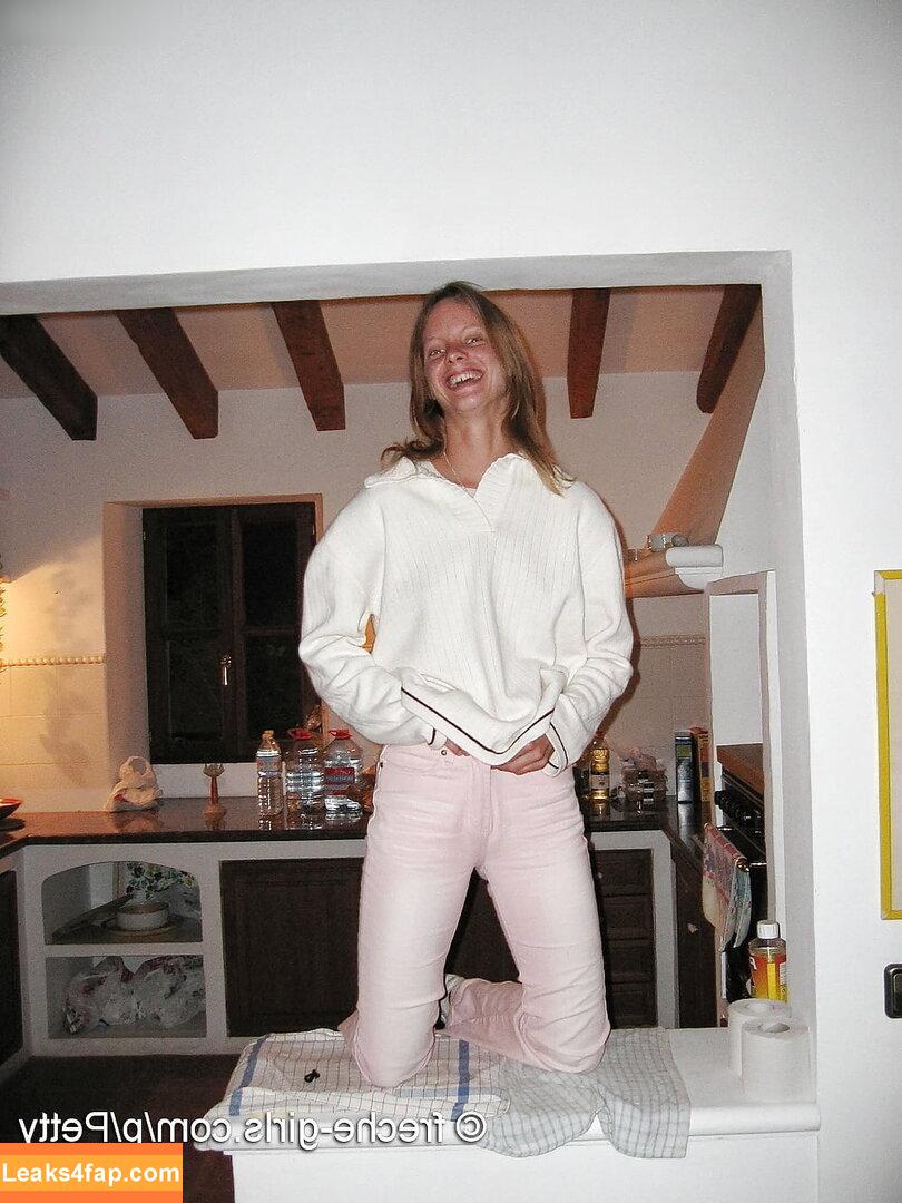 Petty /  leaked photo photo #0069