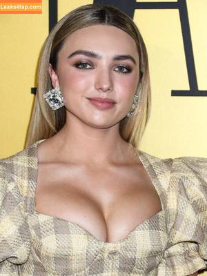 Peyton List фото #0047