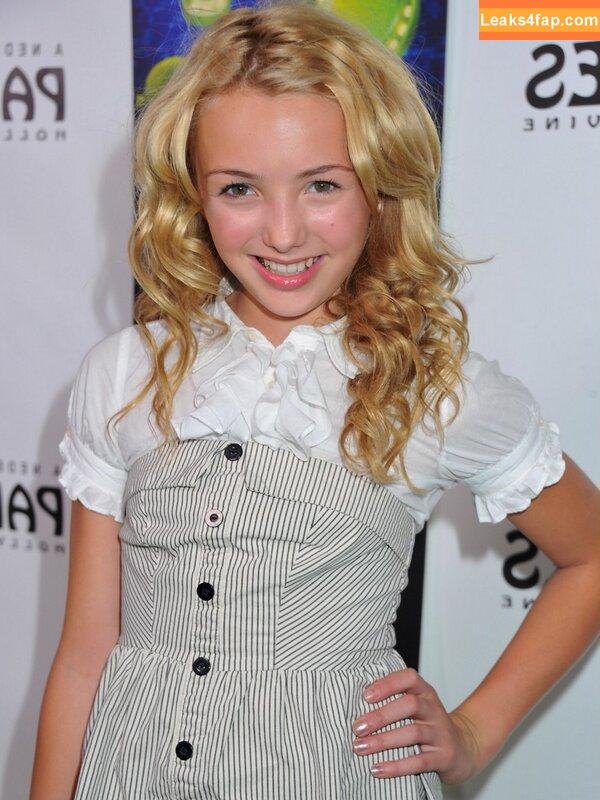 peytonlist /  leaked photo photo #0022