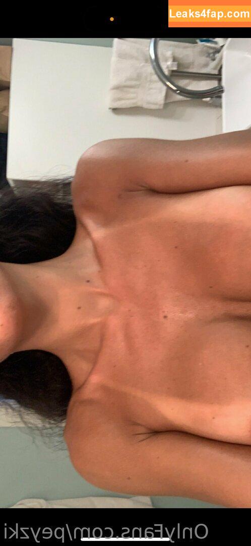 Peyzki / PeyzkiFans / peytonchorvat leaked photo photo #0225