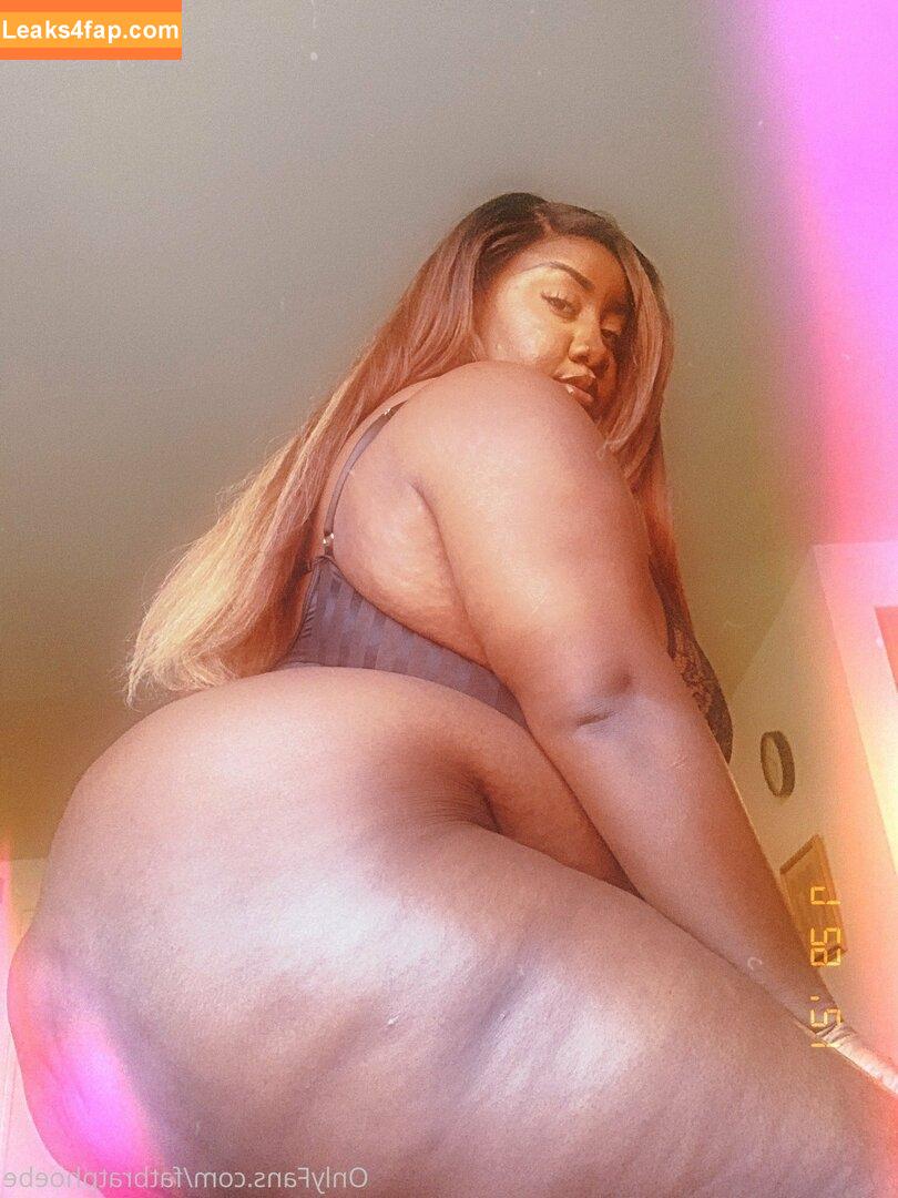 phat_ass_phoebe /  leaked photo photo #0024
