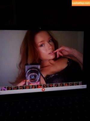 pheobeisginger photo #0013