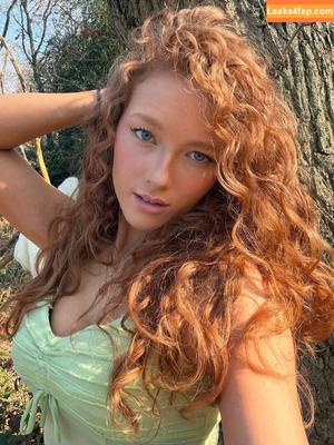 pheobeisginger photo #0021