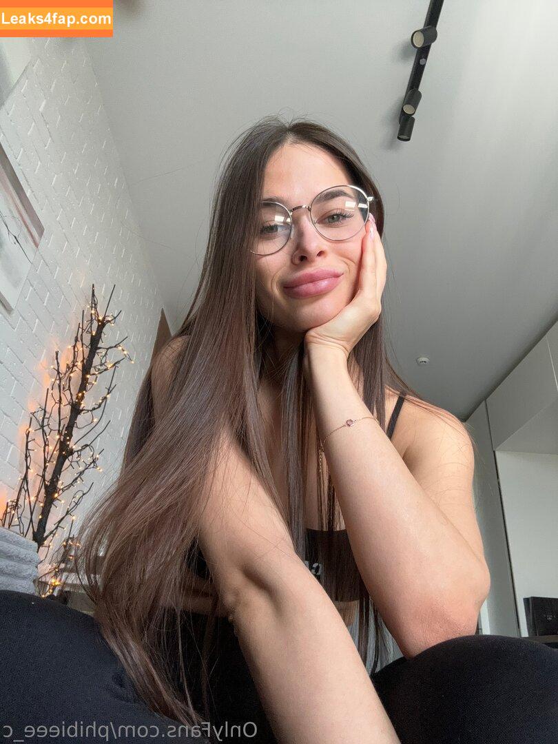 phibieee_c / phoeeebbee leaked photo photo #0045