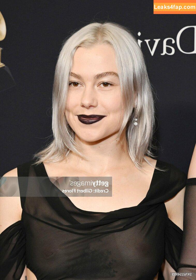 Phoebe Bridgers / Musician / https: / phoebebridgers leaked photo photo #0031