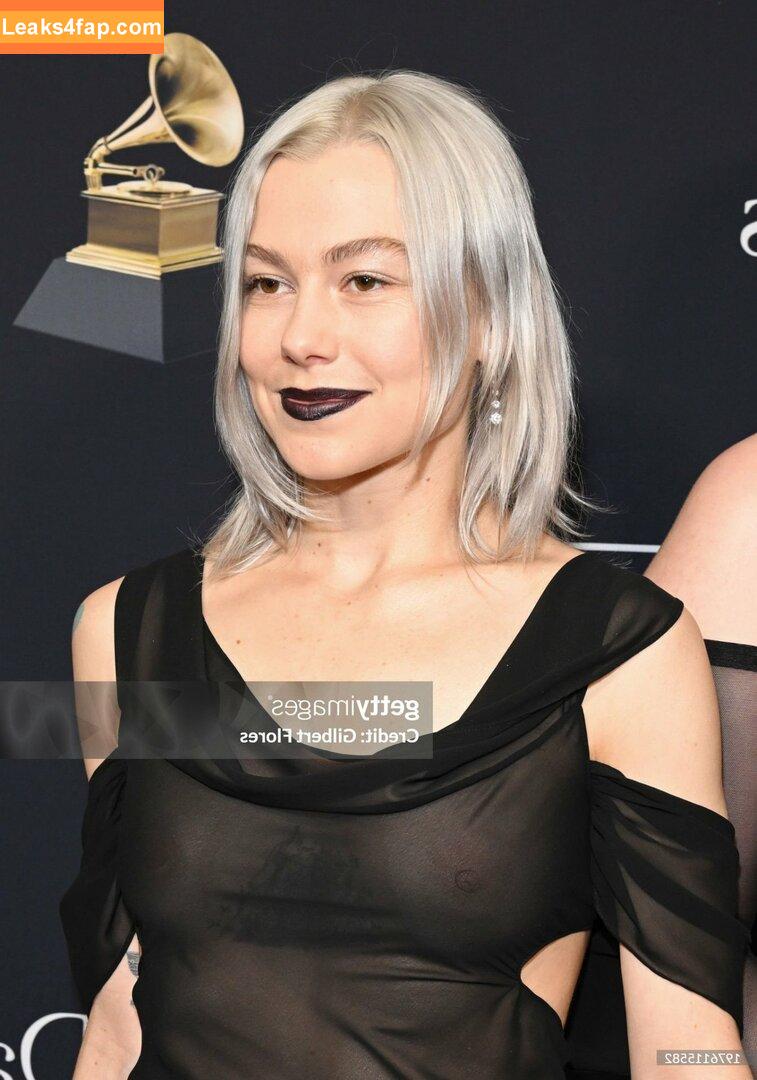 Phoebe Bridgers / Musician / https: / phoebebridgers leaked photo photo #0032