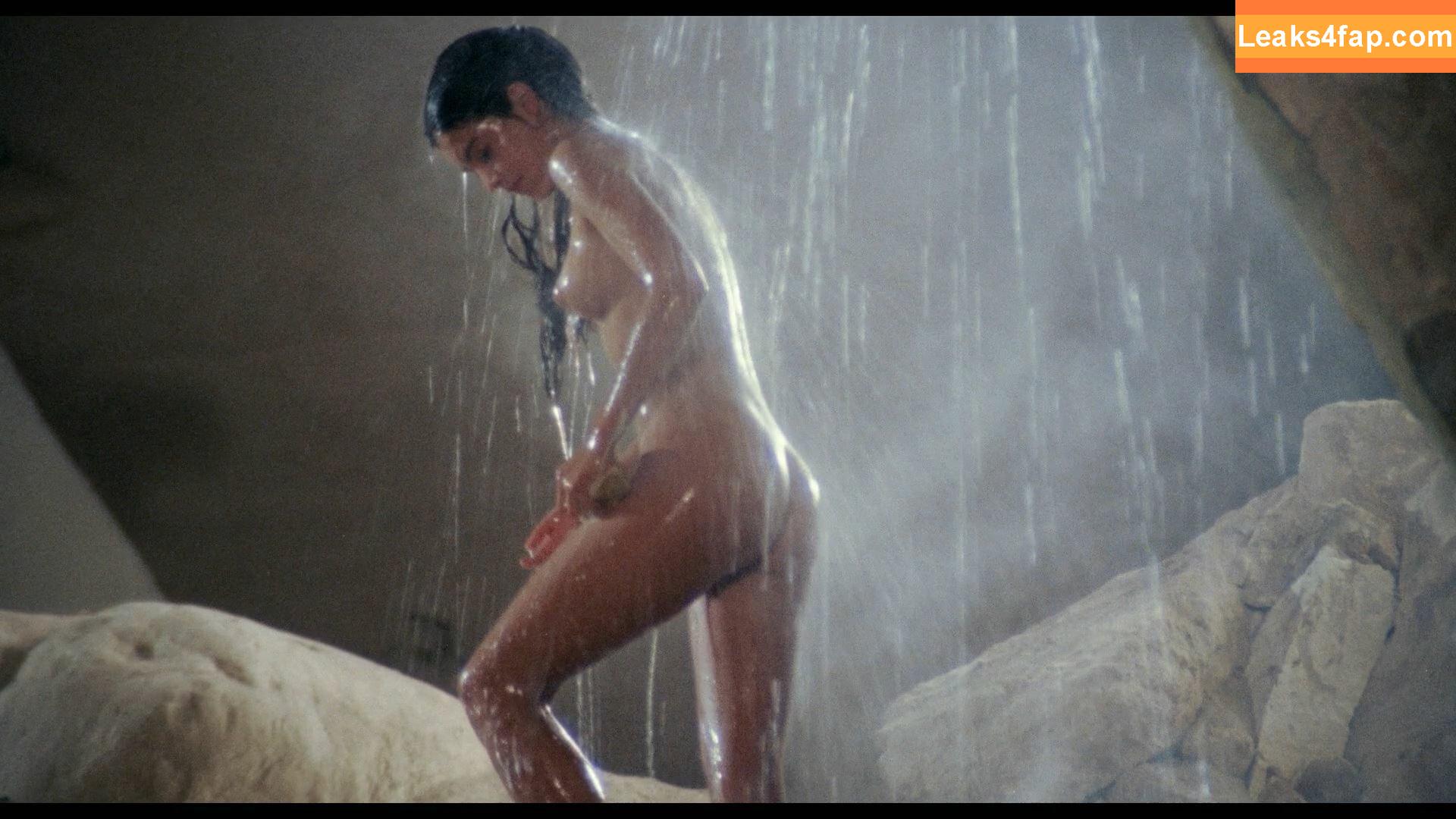 Phoebe Cates / PhoebeBCates / phoebecateskline leaked photo photo #0072