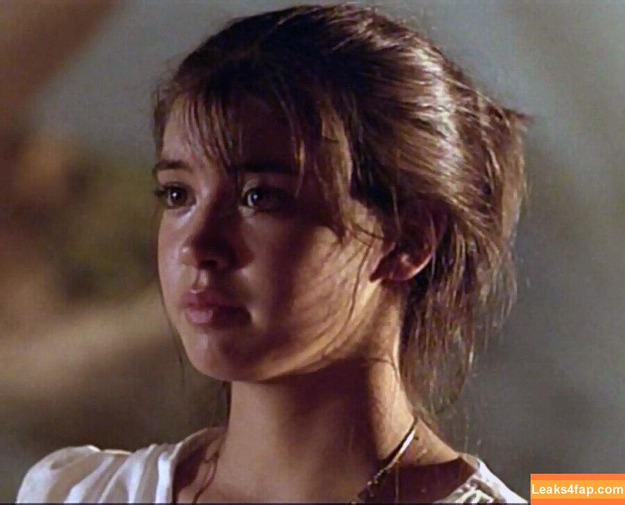 Phoebe Cates / PhoebeBCates / phoebecateskline leaked photo photo #0094