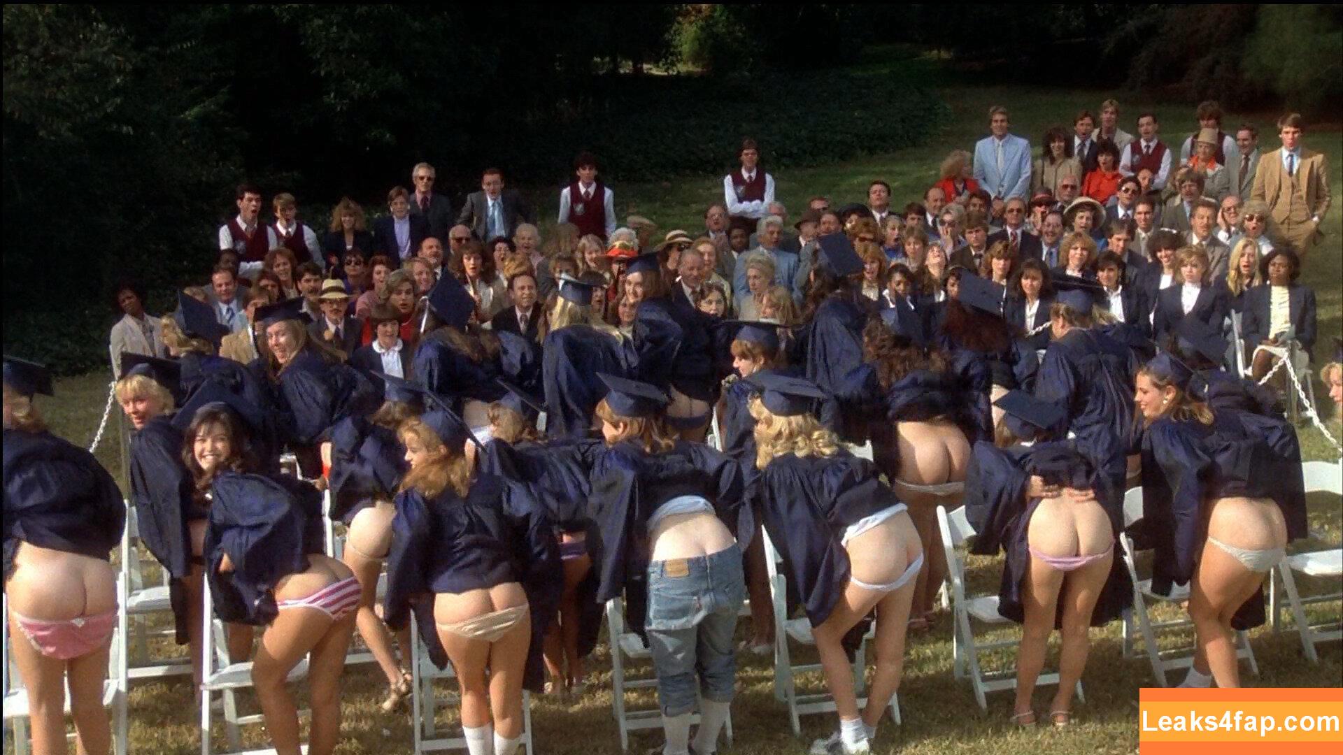 Phoebe Cates / PhoebeBCates / phoebecateskline leaked photo photo #0109