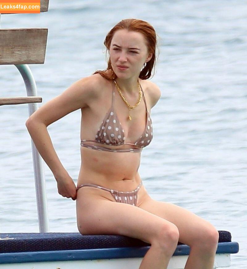 Phoebe Dynevor / phoebedynevor leaked photo photo #0071