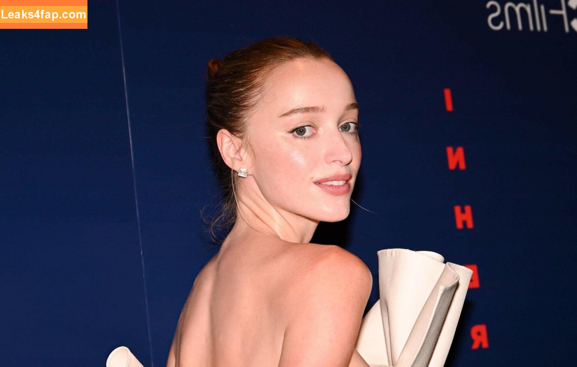 Phoebe Dynevor / phoebedynevor leaked photo photo #0113