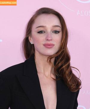 Phoebe Dynevor photo #0038