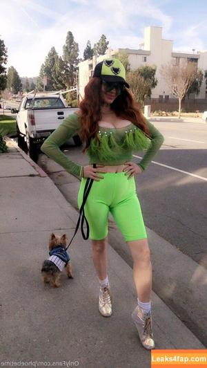 Phoebe Price photo #0145