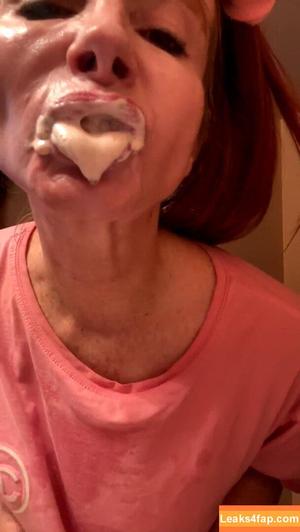 Phoebe Price photo #0285