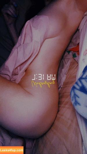 Phoebe Price photo #0309