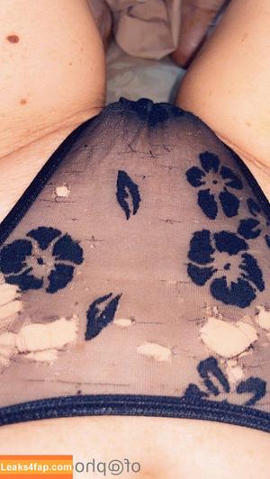 Phoebe Price photo #0373