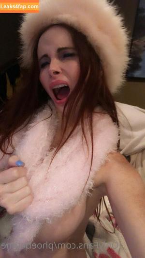 Phoebe Price photo #0720