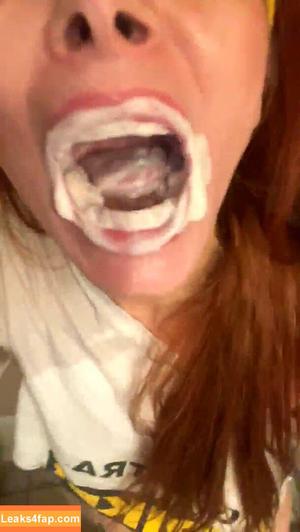 Phoebe Price photo #0938