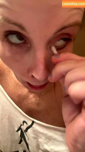 Phoebe Price photo #0944