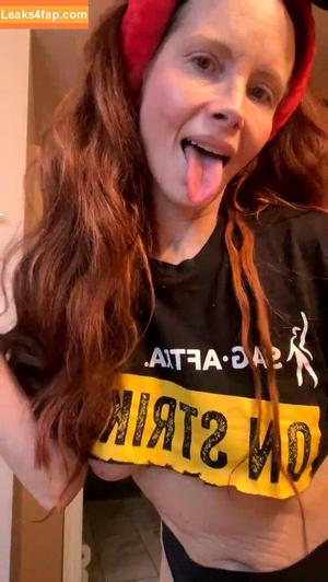 Phoebe Price photo #1088