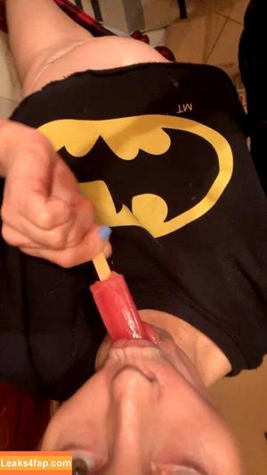 Phoebe Price photo #1117