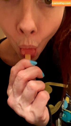 Phoebe Price photo #1127