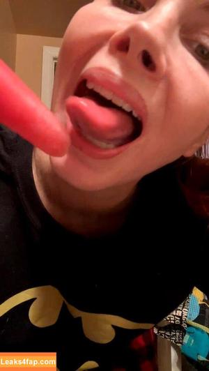 Phoebe Price photo #1128