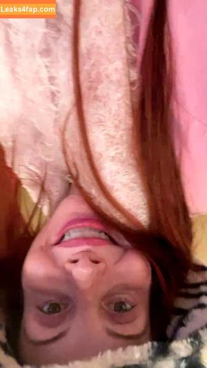 Phoebe Price photo #1153