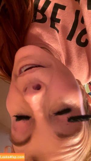 Phoebe Price photo #1196