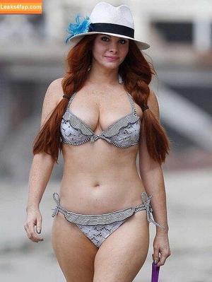 Phoebe Price photo #1217